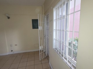 1 bed Apartment For Rent in South Camp Road, Kingston / St. Andrew, Jamaica