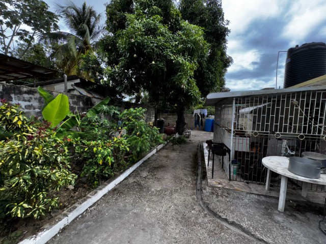 House For Sale in Ensom City, St. Catherine Jamaica | [10]