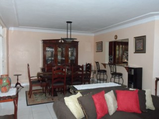 Townhouse For Rent in Golden Triangle, Kingston / St. Andrew Jamaica | [2]