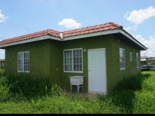 House For Sale in SEVILLE MEADOWS PHASE 3, St. Catherine Jamaica | [2]