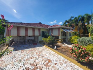 House For Sale in Merryvale Meadows Chateau, Clarendon Jamaica | [0]