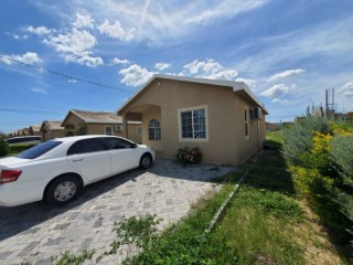 2 bed House For Sale in PHOENIX PARK, St. Catherine, Jamaica