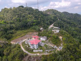 House For Sale in Coopers Hill, Kingston / St. Andrew Jamaica | [4]
