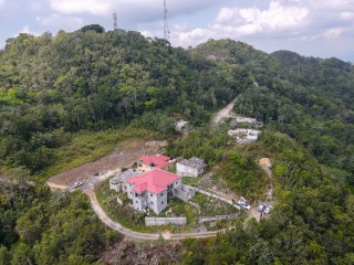 5 bed House For Sale in Coopers Hill, Kingston / St. Andrew, Jamaica