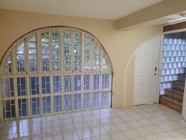 Townhouse For Rent in Long Lane, Kingston / St. Andrew Jamaica | [6]