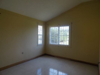 House For Rent in MEADOWS OF IRWIN, St. James Jamaica | [4]