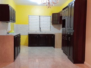 Townhouse For Rent in Wayne Close Off Red Hills Rd, Kingston / St. Andrew Jamaica | [2]