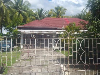 House For Sale in SavannaLaMar, Westmoreland Jamaica | [6]