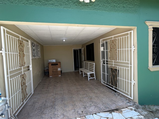 House For Sale in Santa Cruz, St. Elizabeth Jamaica | [10]