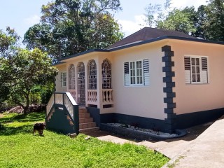 House For Sale in Chatham PA, St. James Jamaica | [6]