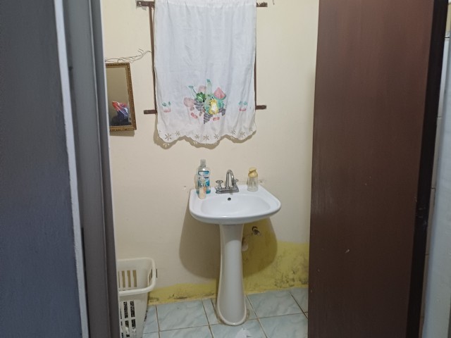 House For Sale in Wakefield, St. Catherine Jamaica | [1]
