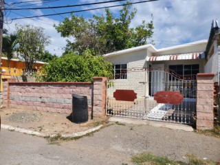2 bed House For Sale in HELLSHIRE HEIGHTS, St. Catherine, Jamaica