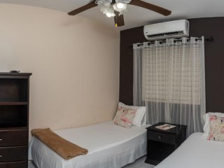 Townhouse For Rent in Guango Grove, St. James Jamaica | [10]