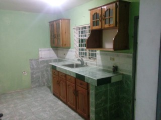 House For Rent in Ensome  City, St. Catherine Jamaica | [9]