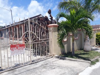 House For Sale in RHYNE PARK, St. James Jamaica | [6]