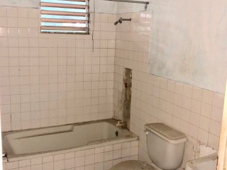 House For Sale in Walks road Spanish Town, St. Catherine Jamaica | [8]