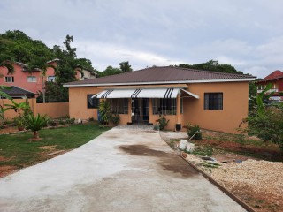 3 bed House For Sale in Rock Hall, St. Catherine, Jamaica