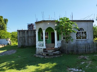 3 bed House For Sale in Birds Hill, Clarendon, Jamaica