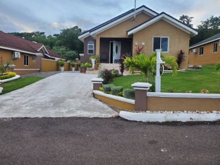 3 bed House For Sale in Green Pond Estate Ocho Rios, St. Ann, Jamaica