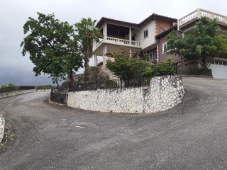 House For Sale in Beverly Hills, Kingston / St. Andrew Jamaica | [10]