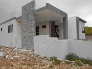 House For Sale in May Day, Manchester Jamaica | [2]