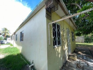 4 bed House For Sale in Greater Portmore, St. Catherine, Jamaica