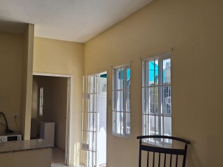 Flat For Rent in Golden Triangle, Kingston / St. Andrew Jamaica | [2]