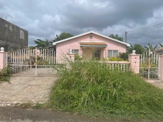 2 bed House For Sale in BUSHY PARK, St. Catherine, Jamaica