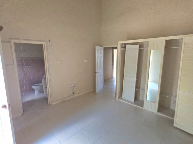 Townhouse For Sale in Toucan Manor Birdsucker, Kingston / St. Andrew Jamaica | [6]