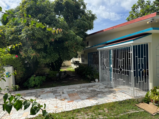 2 bed Flat For Rent - Mannings Hill Road, Kingston / St. Andrew, Jamaica