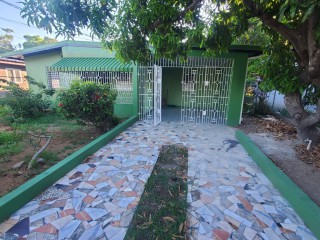 4 bed House For Sale in Horizon Park, St. Catherine, Jamaica