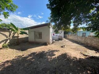 House For Sale in Pembroke Hall, Kingston / St. Andrew Jamaica | [7]