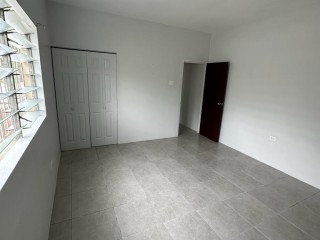 Flat For Rent in Havendale, Kingston / St. Andrew Jamaica | [14]