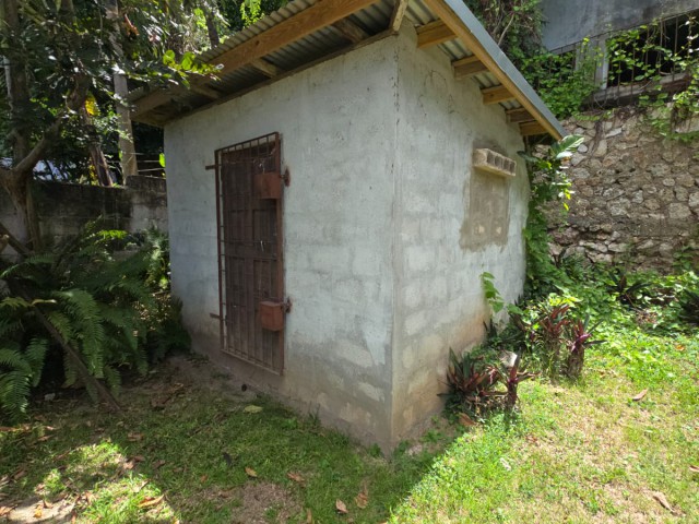 House For Sale in Graham Heights Birdsucker, Kingston / St. Andrew Jamaica | [14]