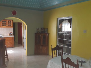 House For Sale in Denbigh, Clarendon Jamaica | [3]