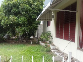 House For Sale in Kingston 6, Kingston / St. Andrew Jamaica | [2]