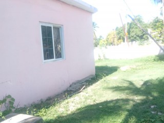 3 bed House For Sale in Cromarty Grove, St. Catherine, Jamaica