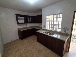 5 bed House For Sale in Mandeville, Manchester, Jamaica