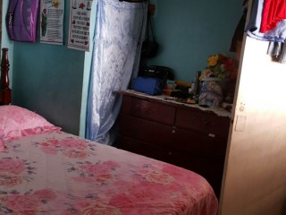 House For Sale in Text Lane, Kingston / St. Andrew Jamaica | [4]