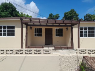 4 bed House For Sale in Ensom City Spanish Town, St. Catherine, Jamaica