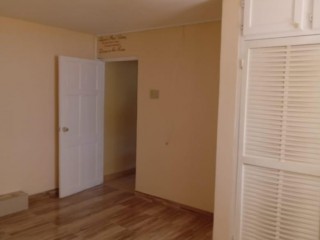 2 bed House For Rent in Kingston 3, Kingston / St. Andrew, Jamaica