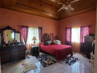 House For Sale in BELLEVUE HEIGHTS, St. Catherine Jamaica | [4]