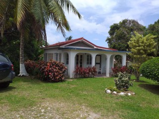 House For Sale in Highgate, St. Mary Jamaica | [2]