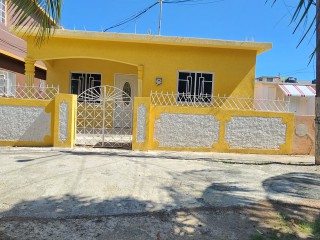 3 bed House For Sale in 4 WEST GREATER PORTMORE, St. Catherine, Jamaica