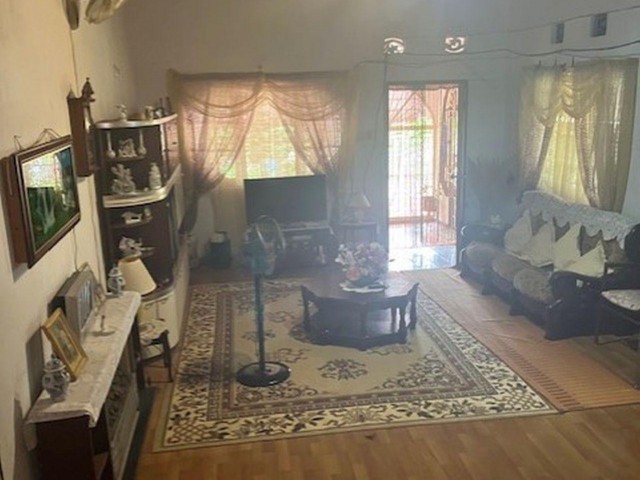 House For Sale in EWARTON, St. Catherine Jamaica | [8]
