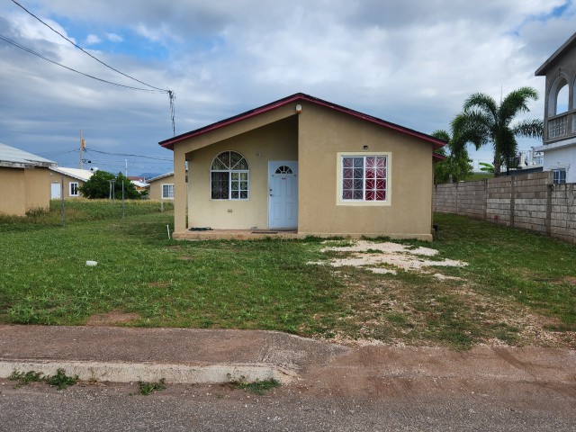 House For Sale in old Harbour, St. Catherine Jamaica | [4]