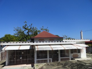 House For Sale in ESHER, Hanover Jamaica | [4]