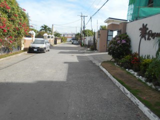 Apartment For Sale in Kingston 6, Kingston / St. Andrew Jamaica | [2]