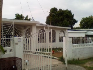 House For Sale in Meadow Brook Estate, Kingston / St. Andrew Jamaica | [6]