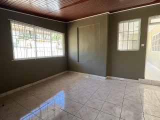 Flat For Rent in Mandeville, Manchester Jamaica | [1]